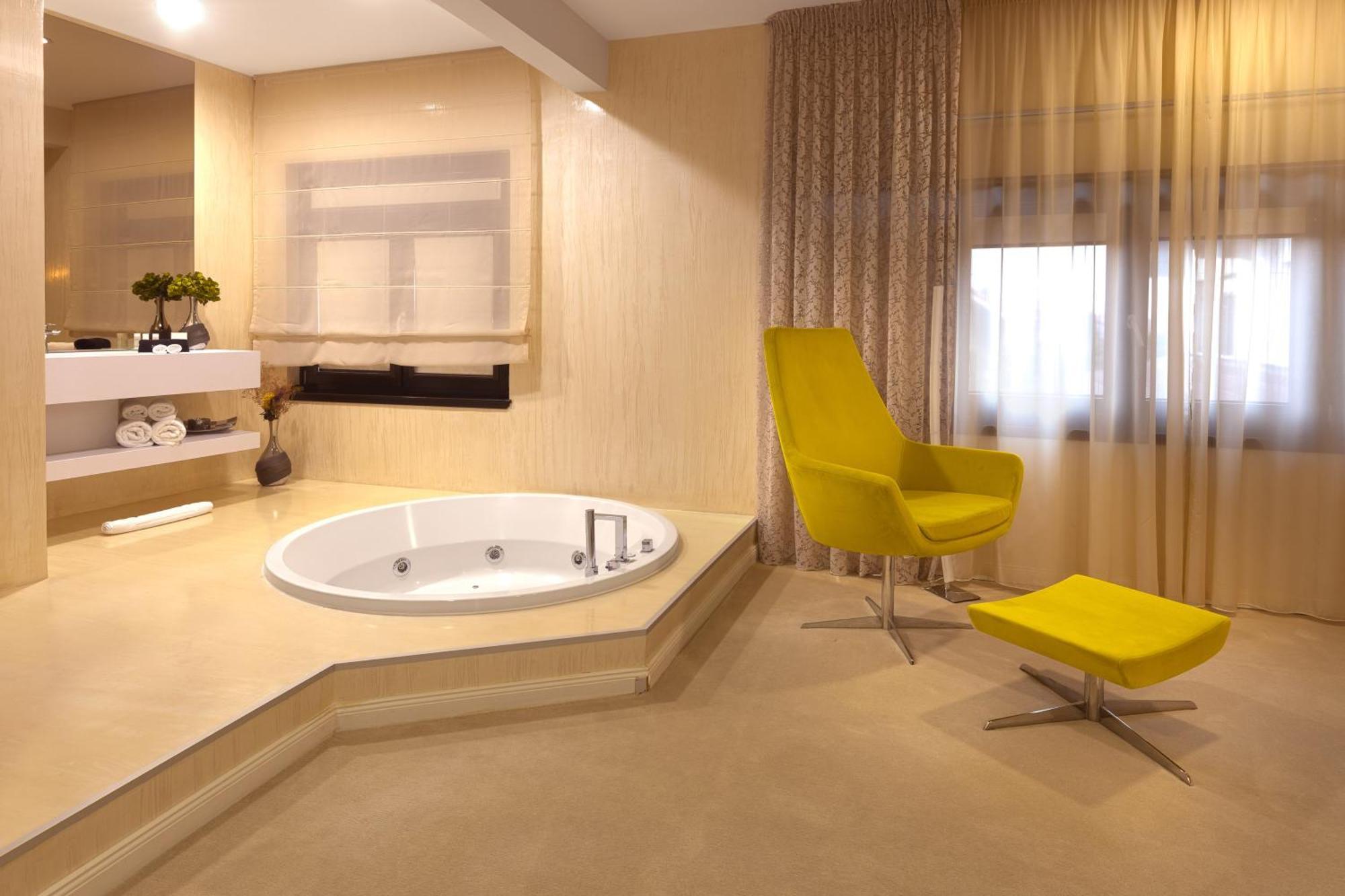 Hotel Vila Class Satu Mare Exteriér fotografie