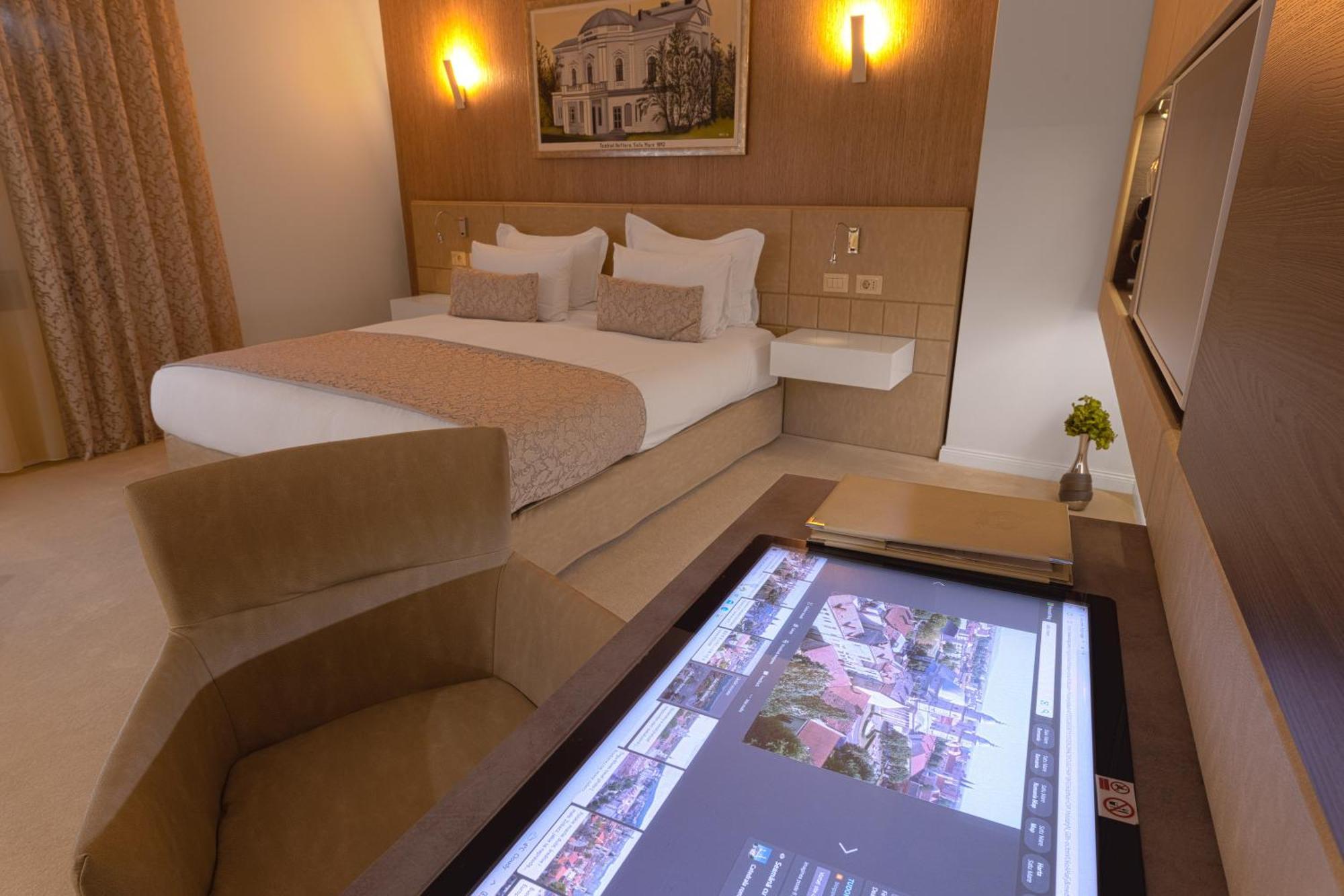 Hotel Vila Class Satu Mare Exteriér fotografie