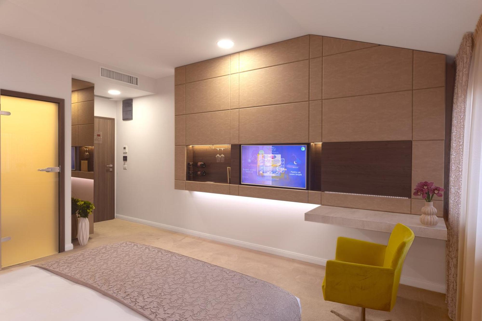 Hotel Vila Class Satu Mare Exteriér fotografie